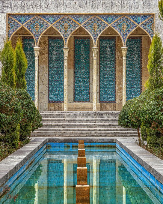 تصویری زیبا از آرامگاه صائب تبریزی+عکس