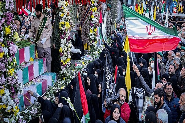 ۱۱۰ شهید گمنام دفاع مقدس در تهران تشییع شدند+ تصاویر