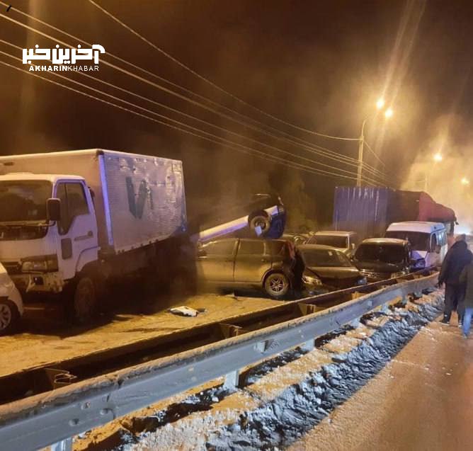 تصویری از تصادف زنجیره ای 15خودرو در روسیه + عکس