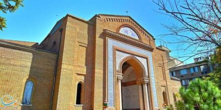 تصویری از کارمندان شیک‌پوش اولین بانک ایران در 1267 شمسی 