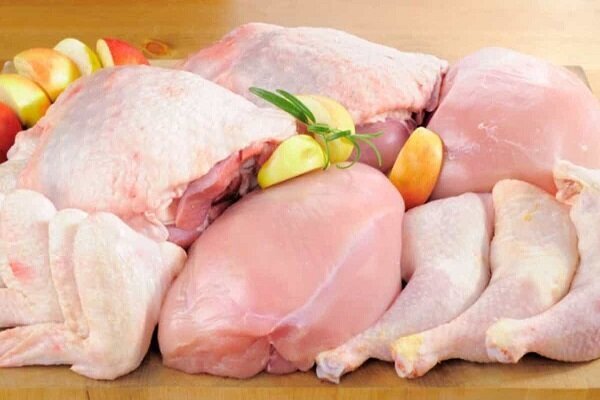 بعد از خوردن مرغ خام این اتفاق در بدن شما می‌افتد