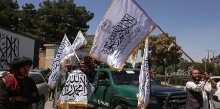تصویری از یک مقام طالبان که شیعه مذهب است