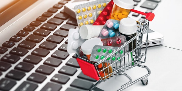 دلیل مخالفت داروسازان با فروش اینترنتی دارو چیست؟