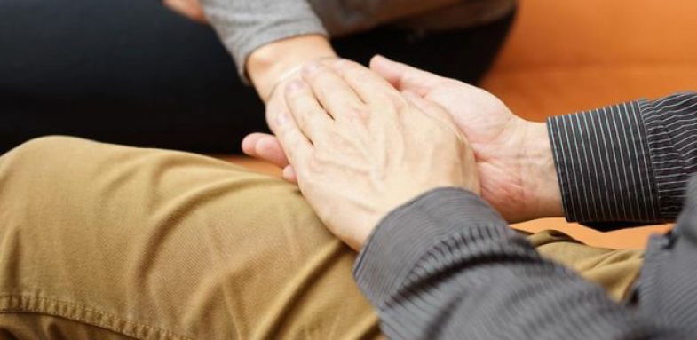 چطور به همسرمان کمک کنیم تا با استرس مقابله کند؟ 