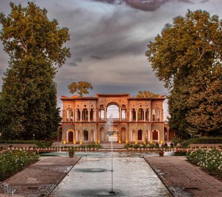 عمارت ورودی باغ شازده ماهان+عکس