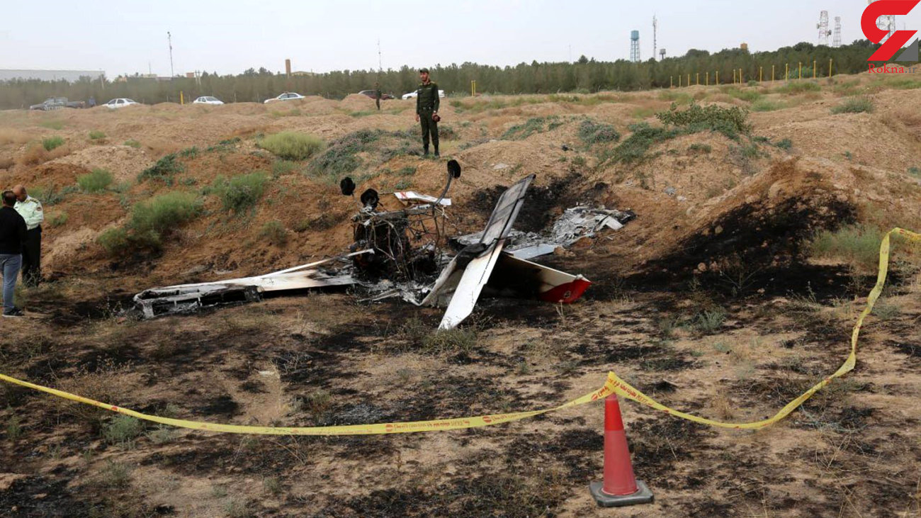 تصویری از خلبان هواپیمای سقوط کرده در کرج +عکس
