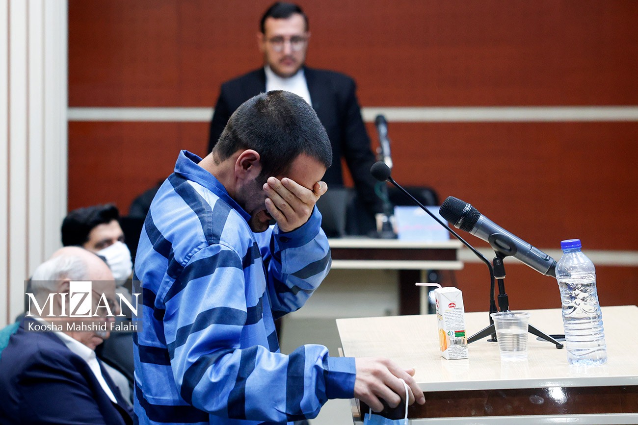 دادگاه رسیدگی به پرونده قتل داریوش مهرجویی و همسرش +‌ عکس