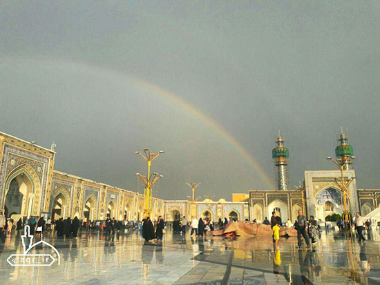 رنگین کمان بسیار زیبا در حرم امام رضا (ع)+ عکس
