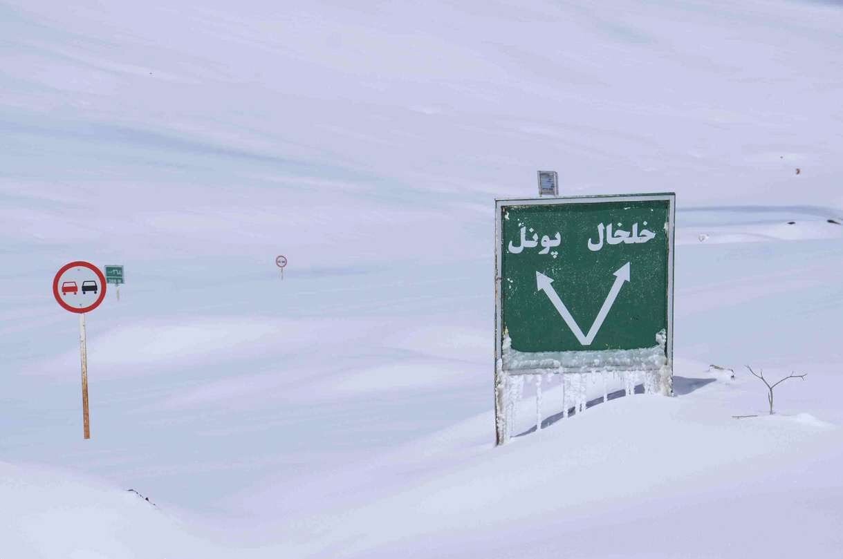 ارتفاع برف در این روستا به ۲ متر رسید+عکس