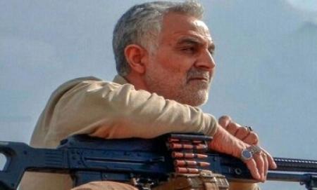شوخی حاج قاسم با محافظش+ تصویر