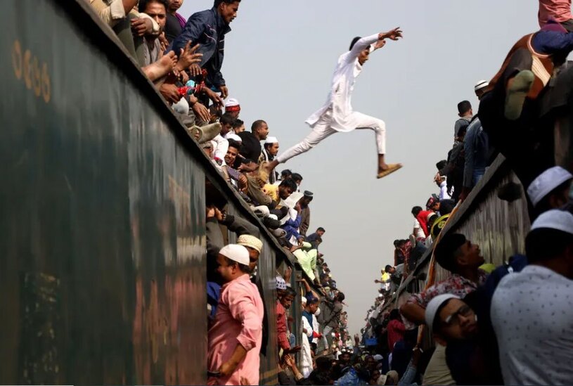 تعویض عجیب قطار در بنگلادش + عکس