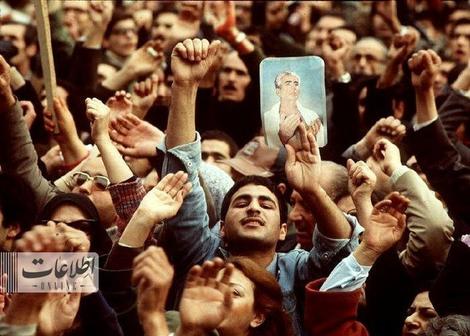 طرفداران شاه به خیابان‌ها آمدند! + تصاویر