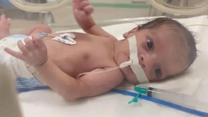 نوزاد تازه متولد شده در غزه که هرگز طعم داشتن پدر و مادر را نچشید+عکس