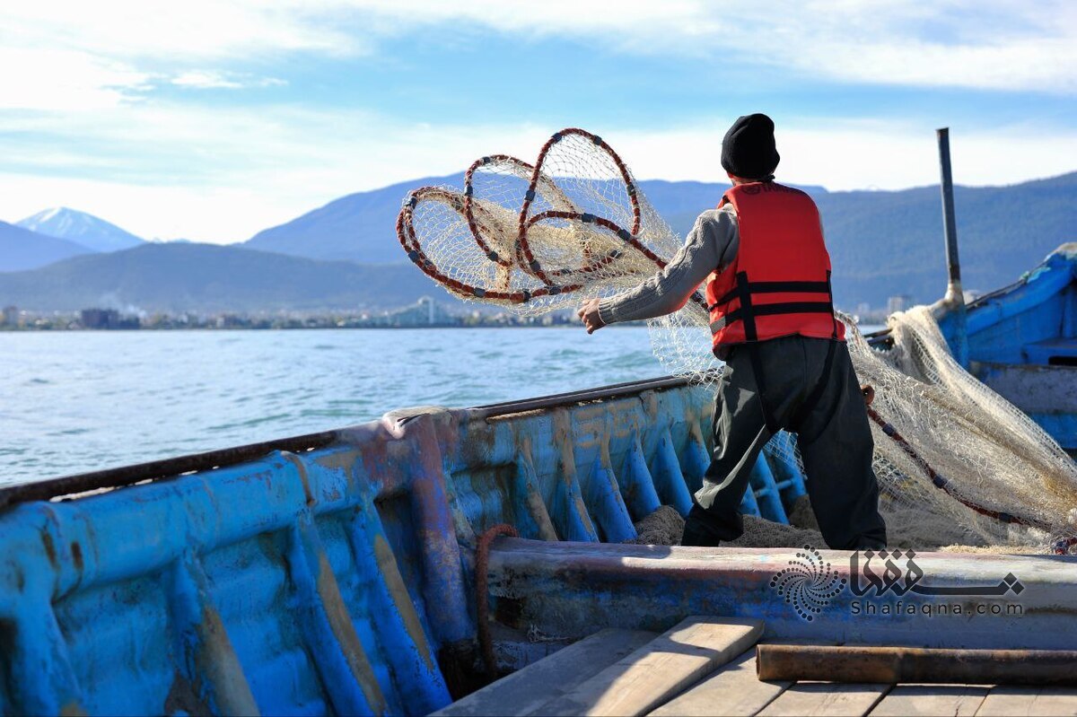 تورهای پاره، سهم صیادان از ماهیگیری پس از سیل در مازندران + عکس