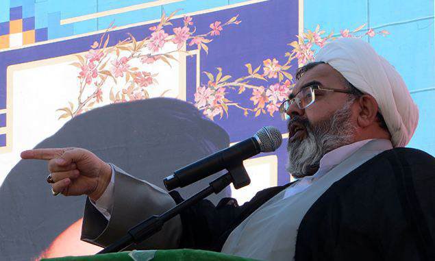  تصویر امام جمعه میبد که امروز به جان او سو قصد شد +عکس
