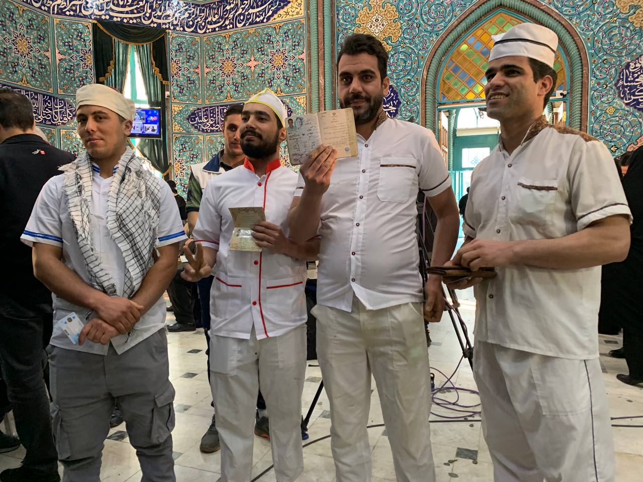 تصویر متفاوت از حضور نانوایان در انتخابات مجلس+عکس