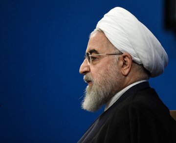 عکسی از حسن روحانی در دیدار امروز با رهبر انقلاب 