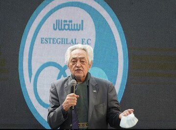 عکسی از بستری شدن دروازه‌بان سابق تیم ملی و استقلال در بیمارستان