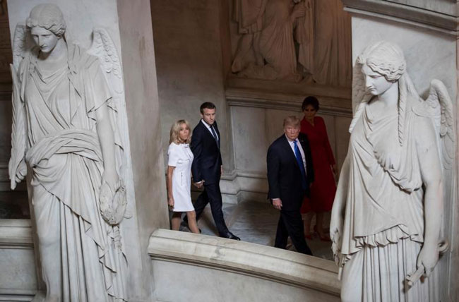 بازدید ترامپ و همسرش از مقبره «ناپلئون» + عکس