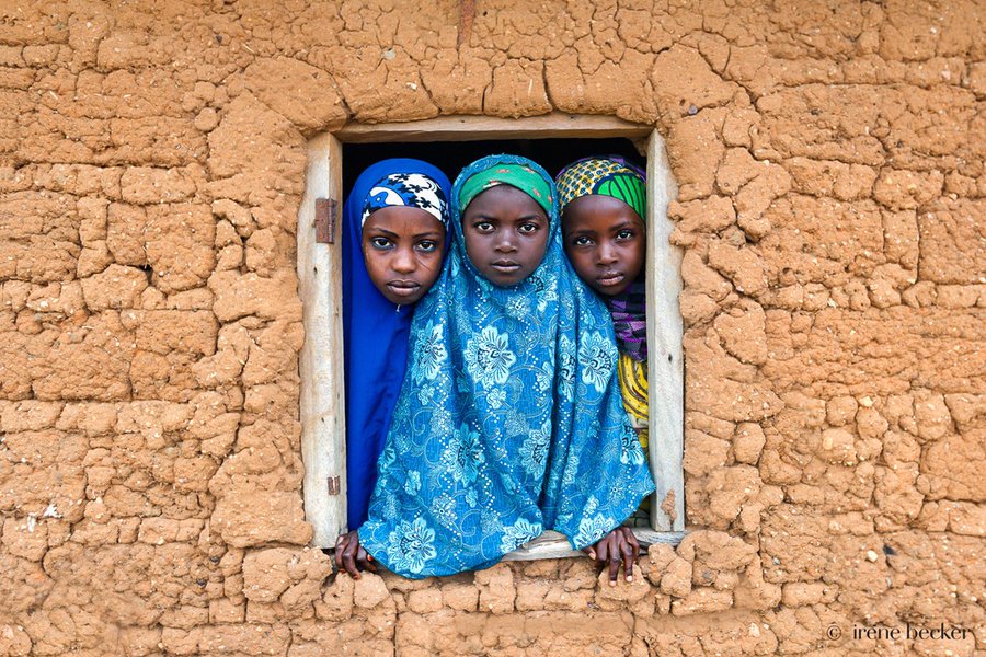 تصویر دیدنی از دختربچه‌های مسلمان نیجریه در یک قاب+عکس