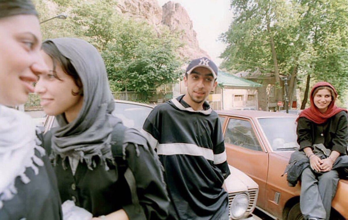 تیپ متفاوت چند جوان تهرانی در دهه ۸۰+عکس