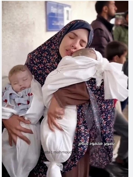 تصویری از یک مادر فلسطینی که دیدنش قلب همه را به درد آورد+عکس