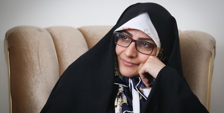 عکس/ واکنش همسر شهید داریوش رضایی نژاد به عملیات موشکی