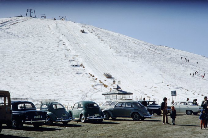 پیست اسکی در حومه‌ تهران در زمستان ۱۳۴۵+عکس