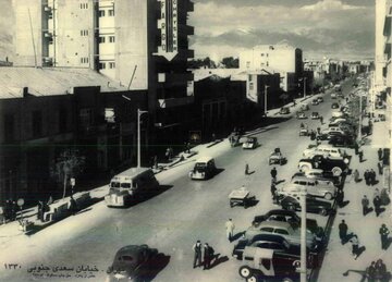 تصاویر جالب از خیابان استانبول تهران در ۷۰ سال قبل