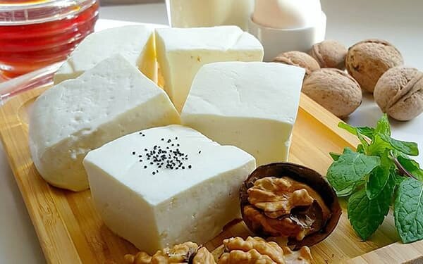 پنیر در انواع مختلف و طعم های متنوع در سراسر دنیا وجود دارد و اکثر مردم...