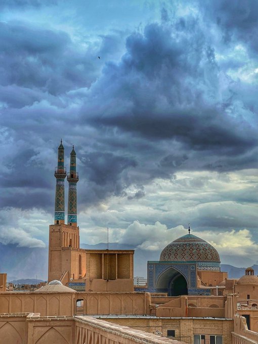 آسمان ابری و بهاری یزد در اردیبهشت زیبا+عکس