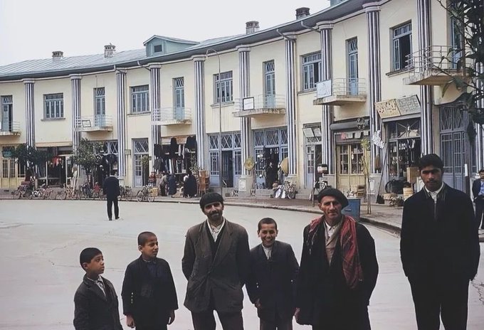 چشم‌اندازی از میدان اصلی بابلسر در سال ۱۳۳۷+عکس
