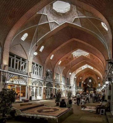 نمایی زیبا از بازار فرش تبریز +عکس