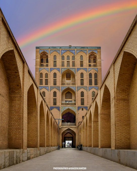 باران بهاری و رنگین کمان زیبایی اصفهان را دو چندان کرد+عکس