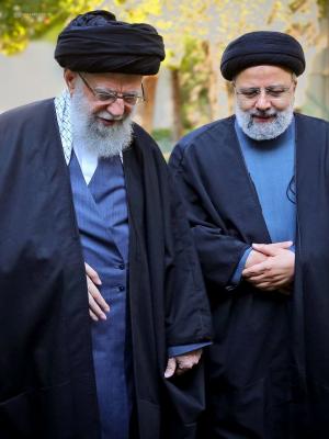 قابی به یادماندنی از شهید رئیسی در کنار رهبر انقلاب که پربازدید شد