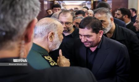 حضور علی لاریجانی و سردار سلامی در مراسم ختم شهید امیرعبداللهیان