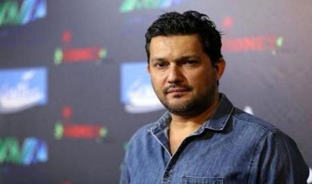 عکسی جالب از محبت کردن مسعود کیمیایی به حامد بهداد