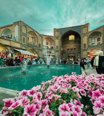 تصویر/ حال و هوای قیصریه قلب تپنده بازار اصفهان در این روزها