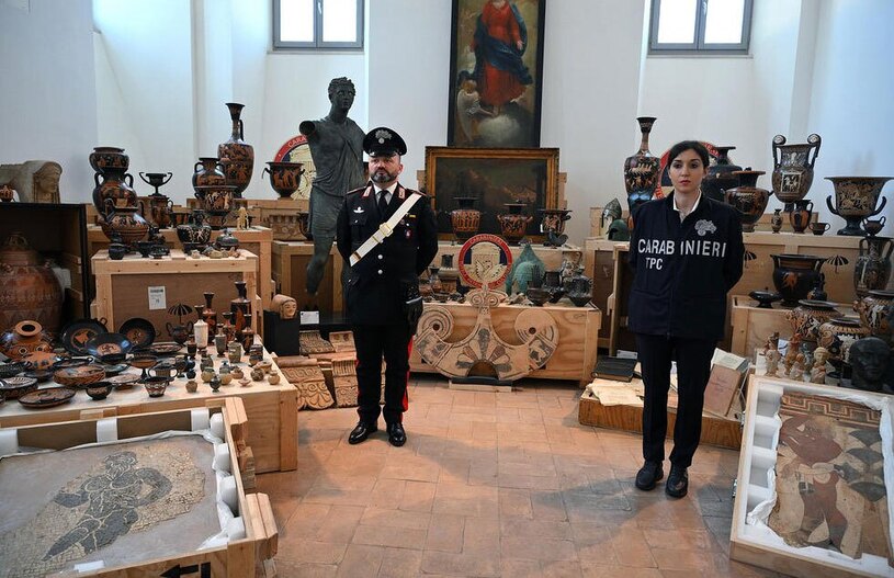 نمایش حدود 600 اثر هنری دزدیده شده در ایتالیا + عکس