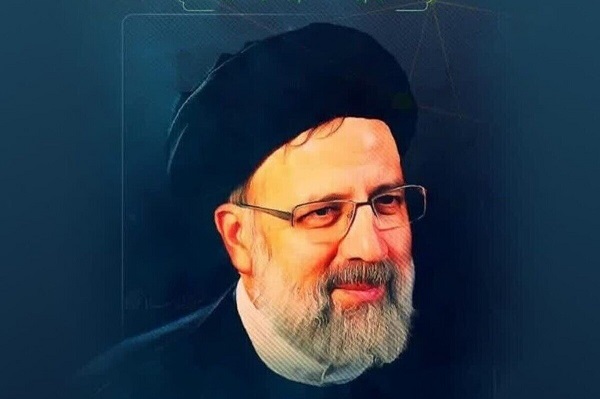 تصویری از رئیسی که شبیه عکس معروف امام است و از پخش آن جلوگیری شده بود