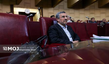 تیپ جدید احمدی نژاد باز هم مورد توجه قرار گرفت+عکس