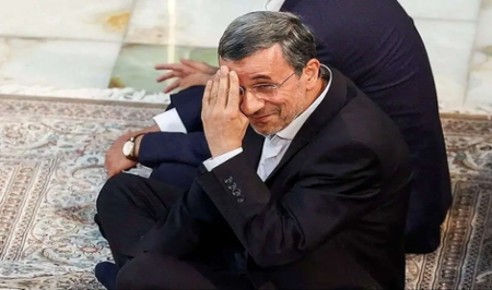 احمدی‌نژاد اعلام کرد در انتخابات ریاست جمهوری ثبت نام می کند+ تصویر 
