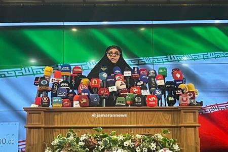  تصاویری از چهارمین زنِ حاضرشده در ستاد انتخابات 