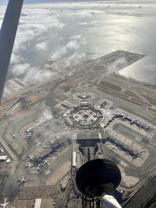 تصویر هوایی از فرودگاه سن‌فرانسیسکو+عکس