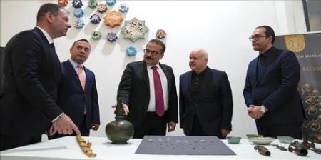 ترکیه ۵۵ شیء قاچاق‌شده گران قیمت را به ایران بازگرداند +عکس