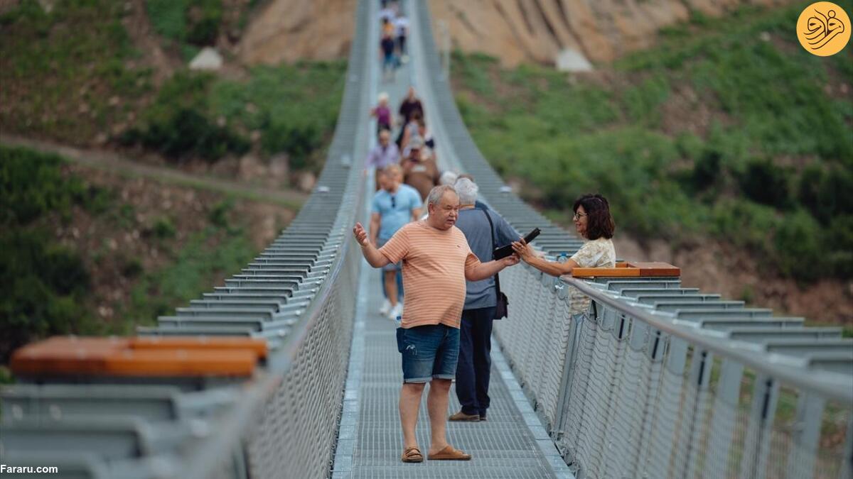 طولانی‌ترین پل معلق دو طرفه جهان بازگشایی شد + عکس