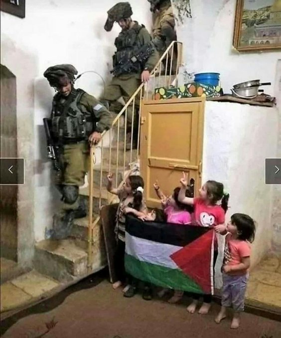 حرکت معنادار کودکان فلسطینی در خانه مقابل چشم سربازان اسرائیلی+عکس
