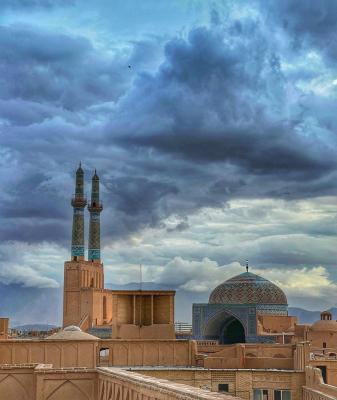 تصویر واقعی از آسمان دیروز یزد که پربازدید شد
