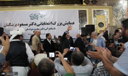 عکسی از حرکت خاص ظریف که وایرال شده است+ تصاویر