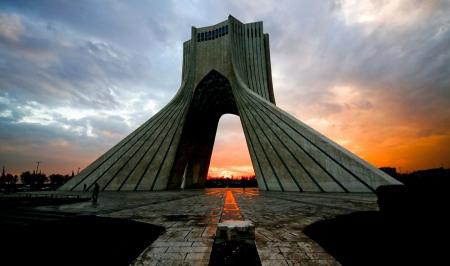  تصویری از ایستگاه شهربازیِ میدان آزادی +عکس